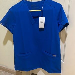 FIGS Casma Three-Pocket Scrub Top